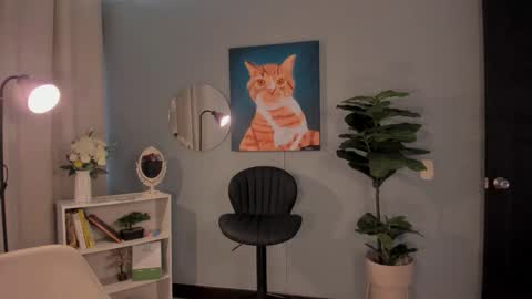 Snapshot of liapearce chatting on 01-09-26, 01:47 Lia online show from 01-09-26, 01:47