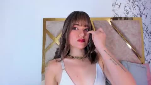 Snapshot of liaruso chatting on 07-13-26, 08:44 liaross online show from 07-13-26, 08:44