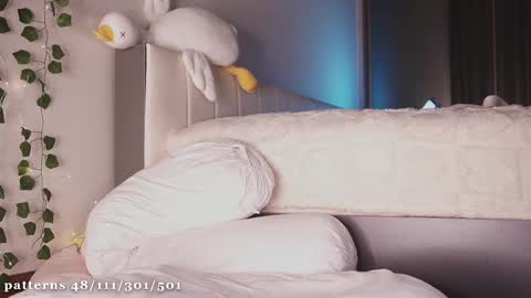 Snapshot of liass_molly chatting on 02-28-25, 03:04 Molly  you can find Bunny here --  online show from 02-28-25, 03:04