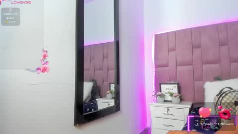 Snapshot of liat_vega chatting on 05-16-26, 12:18 Lyath Vega online show from 05-16-26, 12:18