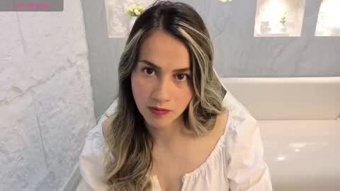 Online 800 to 1400 online show from 09-17-25, 01:02