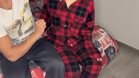 Lia velvet online show from 12-01-25, 10:26