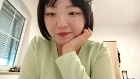 Molly online show from 07-25-26, 07:00