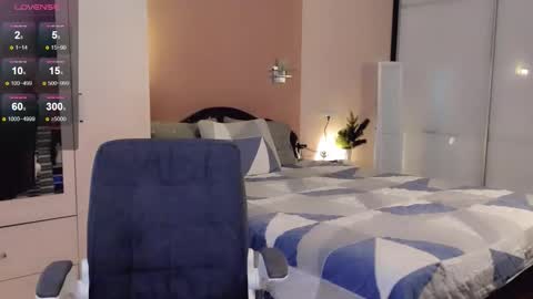 Libby online show from 12-15-25, 10:52