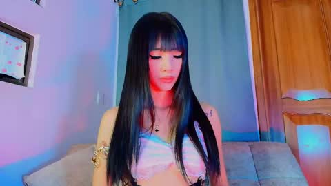 Valentina Hall online show from 01-16-26, 11:36