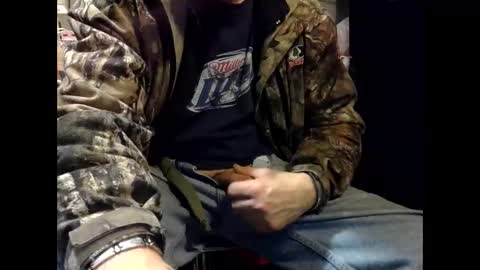 Snapshot of lickensu chatting on 12-15-24, 09:31 Lickensu online show from 12-15-24, 09:31