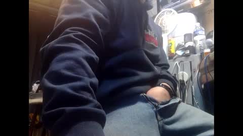 Snapshot of lickensu chatting on 01-22-25, 11:01 Lickensu online show from 01-22-25, 11:01