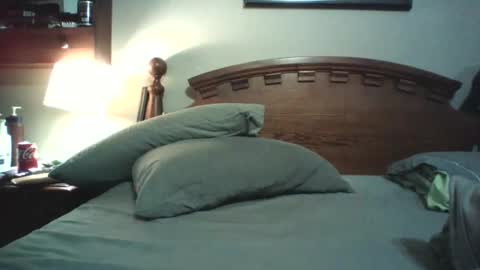 lickmysnowballs online show from 10-31-25, 06:53