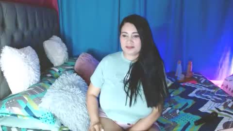 Snapshot of licy_klein chatting on 04-07-26, 11:26 Isa online show from 04-07-26, 11:26