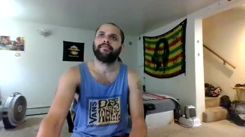 Snapshot of lightskinned666 chatting on 05-01-26, 12:37 lightskinned666 online show from 05-01-26, 12:37
