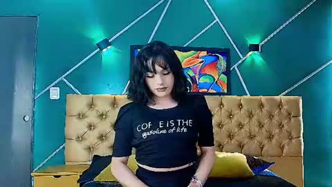 Liiaa Sweett  online show from 06-23-26, 10:08