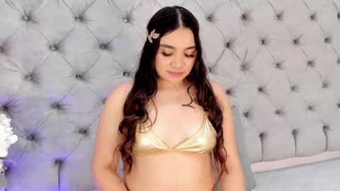 liiabloomm online show from 08-02-26, 04:33