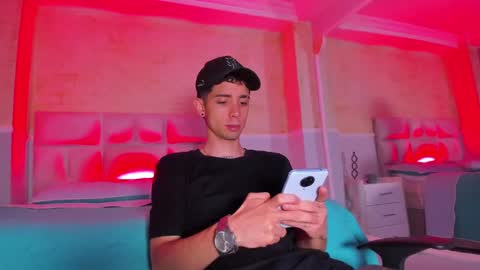 L I I A M online show from 02-07-25, 02:40