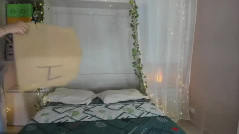         online show from 12-15-25, 11:36