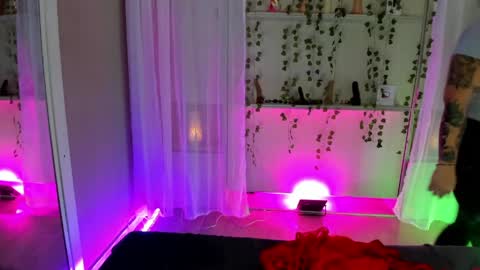         online show from 04-29-26, 11:36