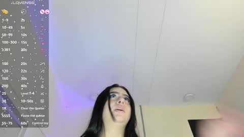 Lily Moore online show from 03-05-25, 10:33