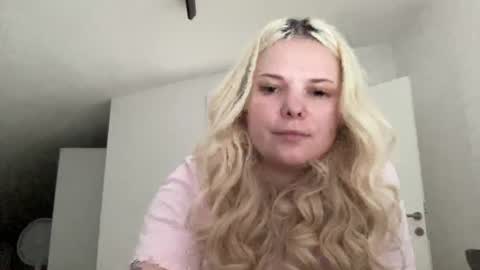 likaaberry online show from 06-22-26, 10:45