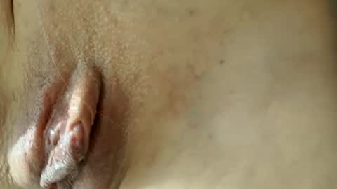 Mia                   Onlyfans link -  online show from 02-10-25, 09:47