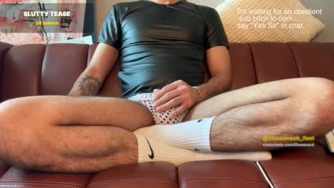 Snapshot of likeasnack chatting on 02-16-26, 06:15 likeasnack online show from 02-16-26, 06:15