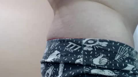 Snapshot of likwidator84 chatting on 06-10-26, 11:24 Maximus online show from 06-10-26, 11:24