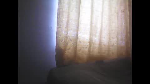 Snapshot of likyoupussy5 chatting on 04-17-26, 01:58 likyoupussy online show from 04-17-26, 01:58