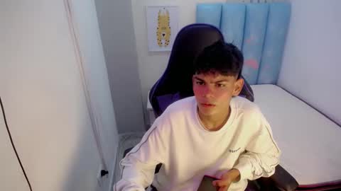 LIAM online show from 12-01-25, 03:11