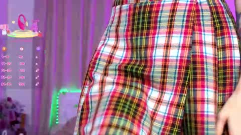 Lil Bella G online show from 10-18-25, 08:15