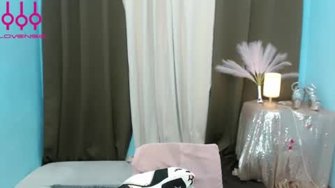LILY online show from 07-08-26, 02:16