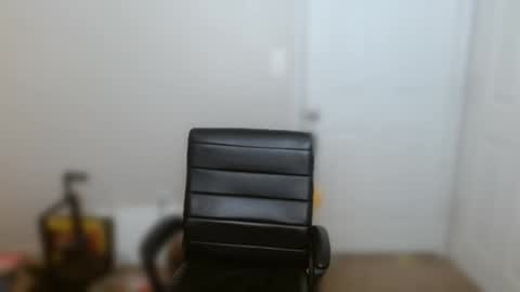 Snapshot of lil_gem chatting on 02-16-25, 07:38 lil gemmie online show from 02-16-25, 07:38