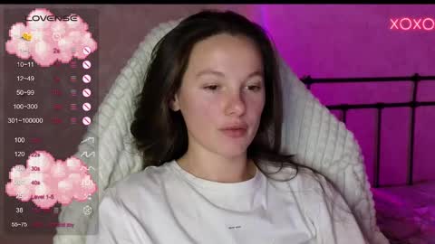 little moon online show from 12-08-24, 04:07