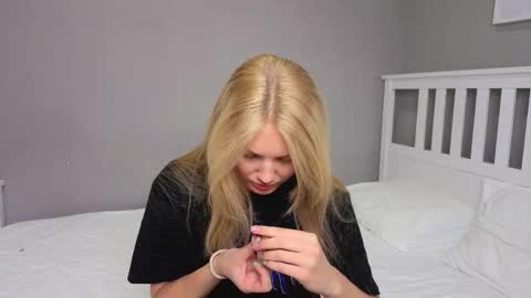 Emma online show from 10-17-25, 09:56