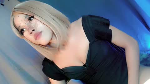 lil_trixxy online show from 06-20-26, 03:48