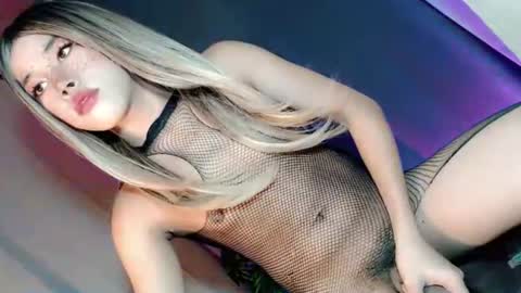 lil_trixxy online show from 07-12-26, 12:56