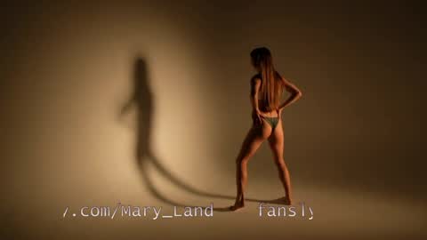 Snapshot of lil_uff chatting on 04-26-26, 05:21 aka princessmaya online show from 04-26-26, 05:21