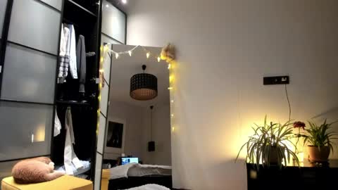 Snapshot of lil_uff chatting on 05-29-26, 07:01 aka princessmaya online show from 05-29-26, 07:01