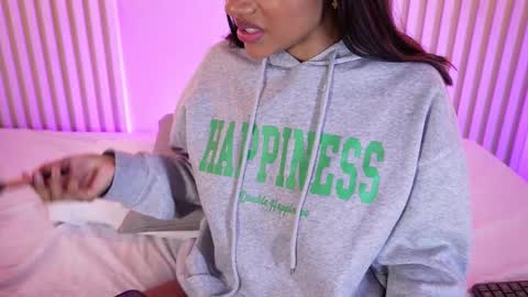 L I L A   online show from 02-03-26, 04:21