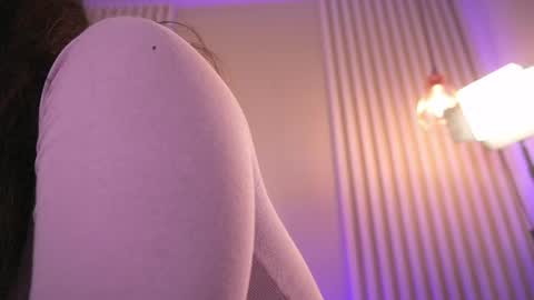 L I L A   online show from 05-26-26, 03:35