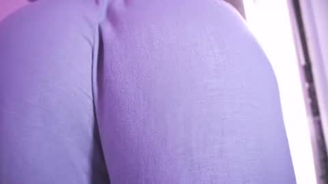 Snapshot of lila_cohen chatting on 06-12-26, 04:22 L I L A online show from 06-12-26, 04:22