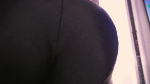 Snapshot of lila_cohen chatting on 06-14-26, 02:35 L I L A online show from 06-14-26, 02:35