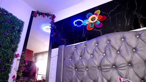   online show from 01-28-25, 12:43