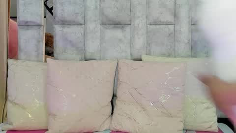 lila noa online show from 01-13-26, 07:08