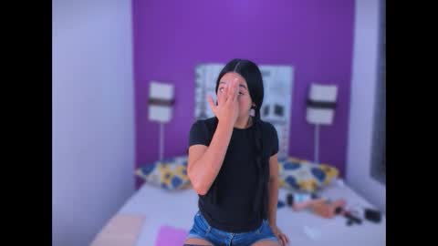 L I L A online show from 11-11-25, 01:00