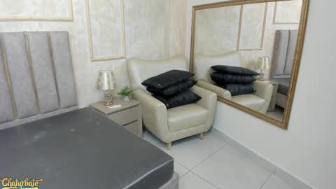 lila bailey  online show from 10-15-25, 07:36