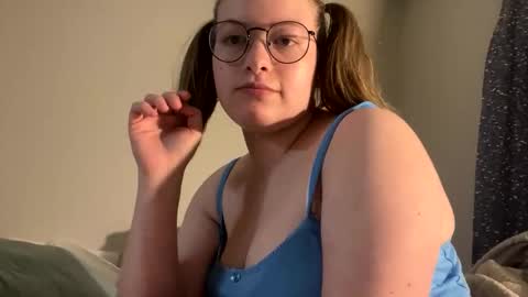 lilaccandy online show from 11-14-25, 02:32