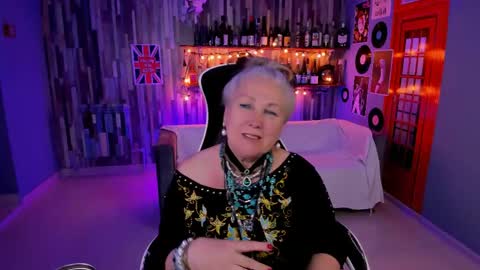 Snapshot of lilamaharani chatting on 06-08-26, 01:00 lilamaharani online show from 06-08-26, 01:00