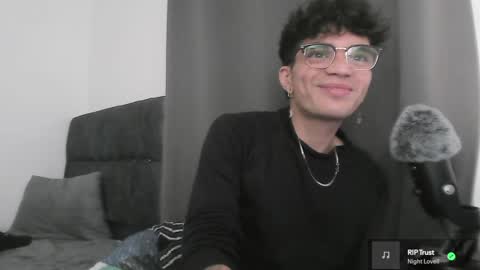 Yeh online show from 01-24-25, 09:39