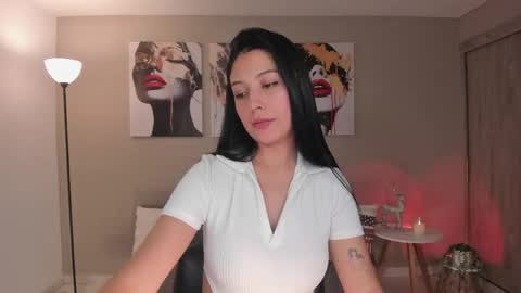 Snapshot of lilawest chatting on 05-14-26, 08:26 Lila West online show from 05-14-26, 08:26