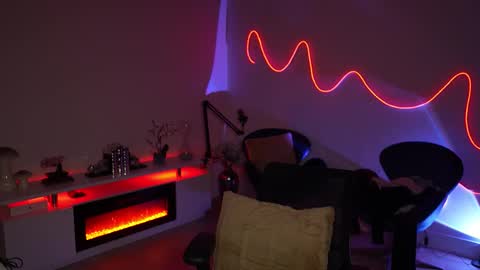 Rebecca online show from 03-10-26, 06:29