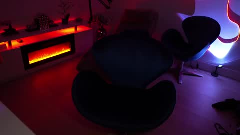 Rebecca online show from 04-18-26, 05:33