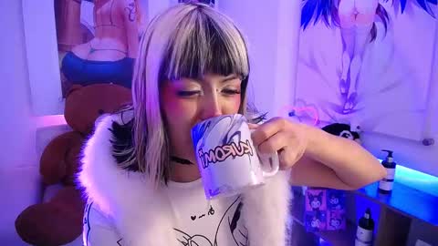 lilcandy19 online show from 10-07-25, 12:13